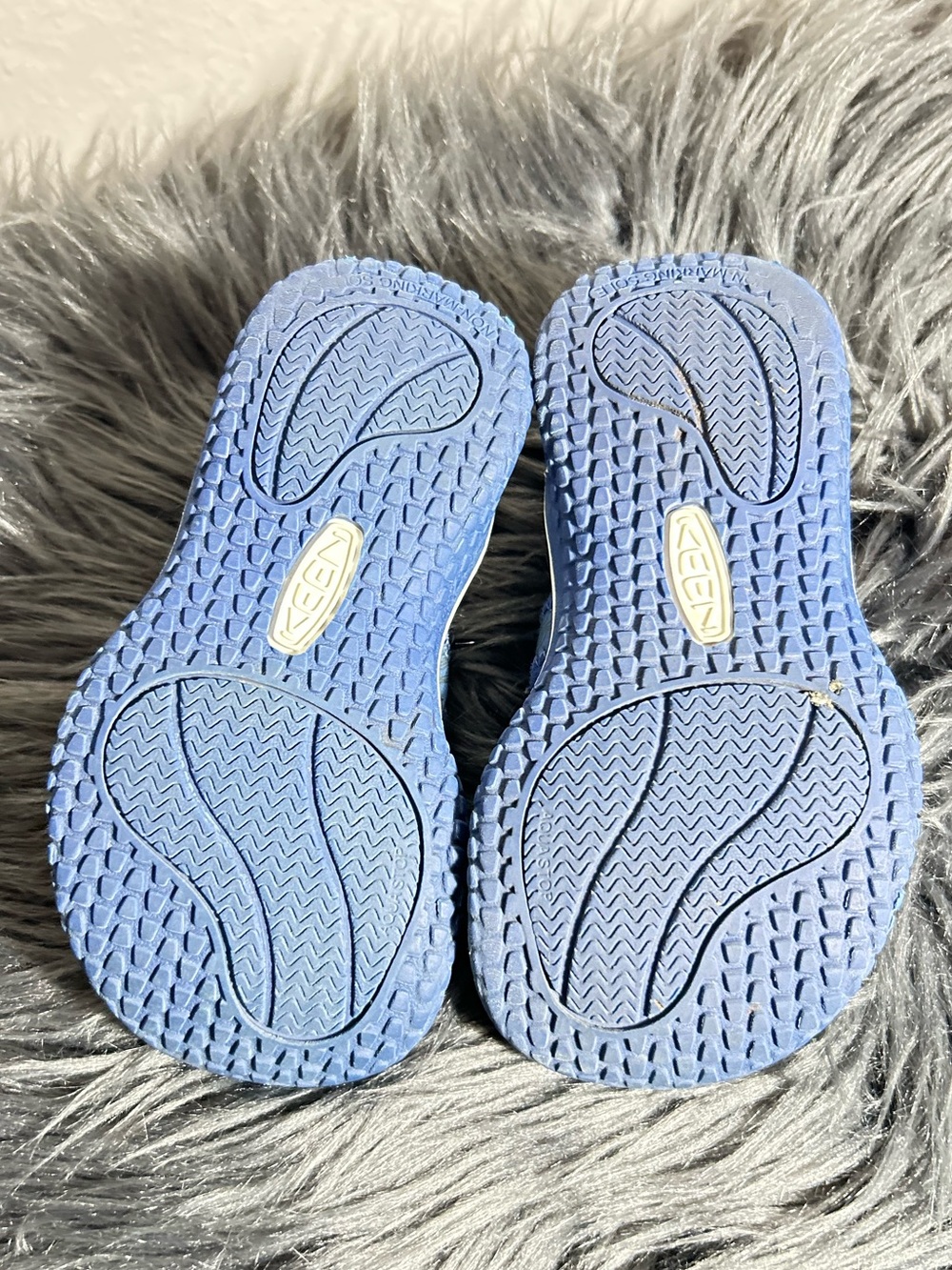KEEN Kids' Stingray Sandal Kids Blue and Yellow Sport Sandal Sz 9 - Picture 8 of 9